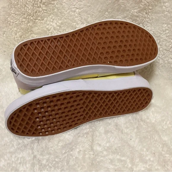 Women’s NIB pastel color-blocked VANS SK8 Hi-top sneakers/ size 9.5 - Picture 3 of 5